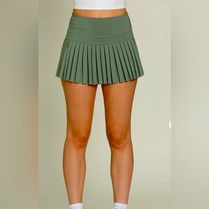 Gold Hinge Sea Green Pleated Tennis Skirt Size L